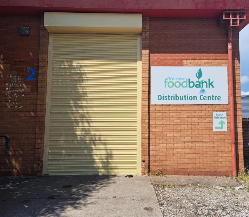 automatic vs manual door