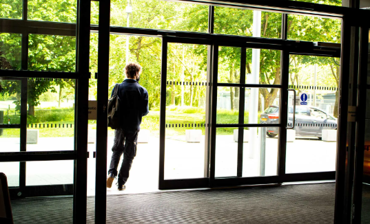 automatic sliding door